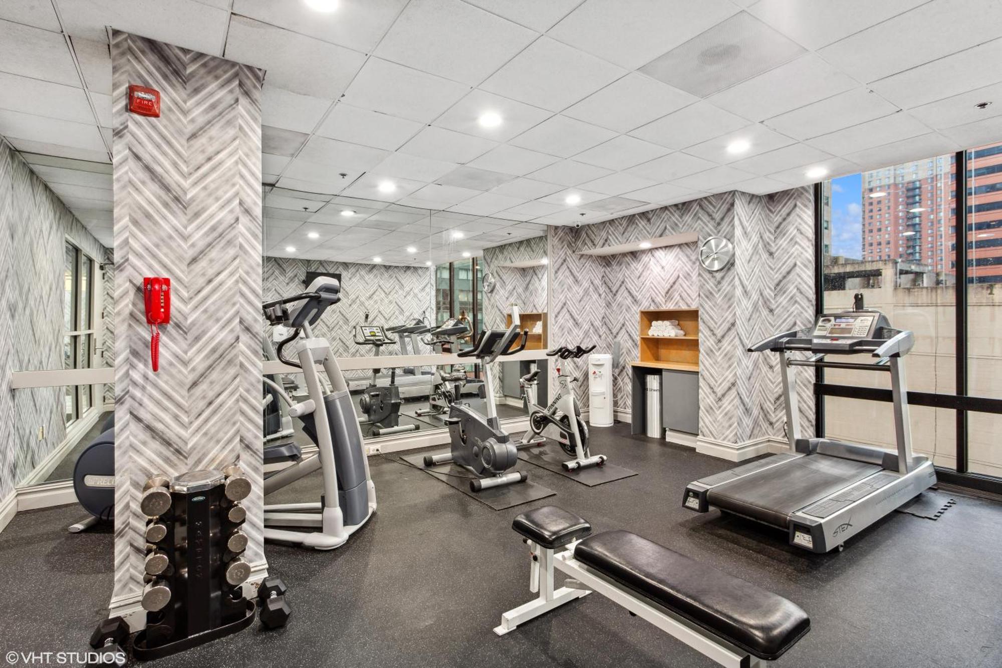 Comfort Inn & Suites Baltimore Inner Harbor Bagian luar foto